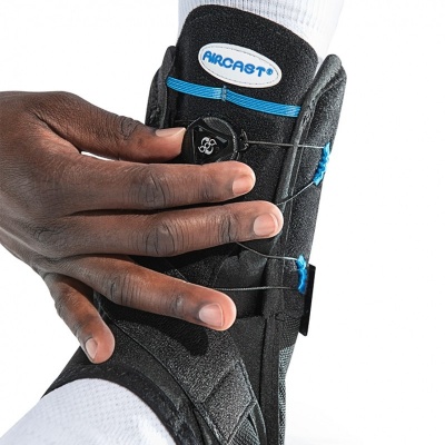 Aircast Airsport Plus 3 in 1 Ankle Brace ShoeInsoles