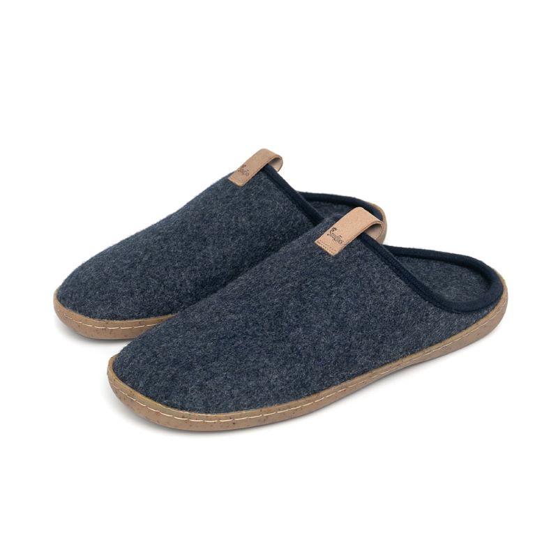 Warm feet slippers : Warm Hug Feet microwavable slippers ...